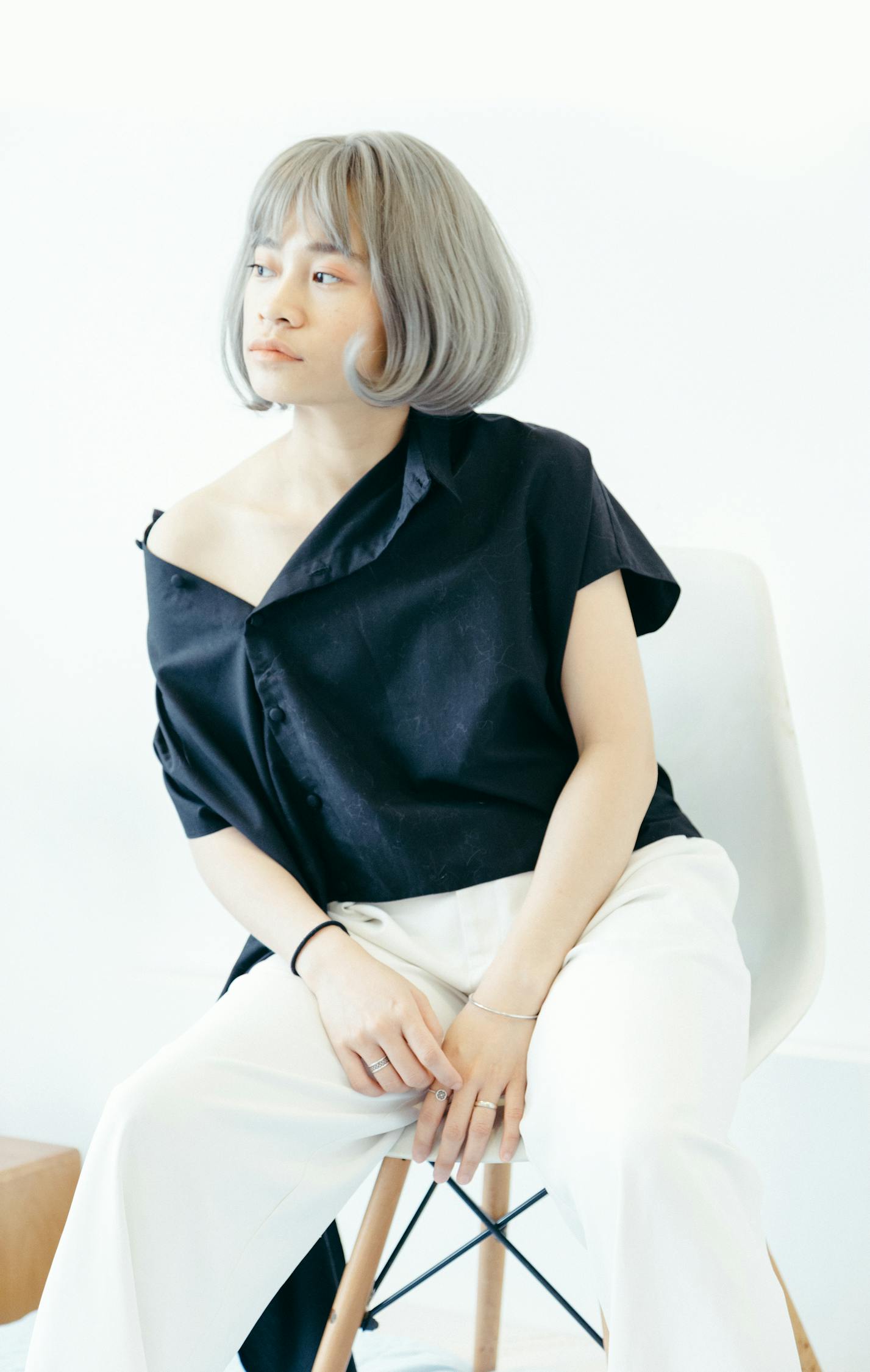 最新露肩女生头像流行趋势与时尚解读，时尚魅力的展现