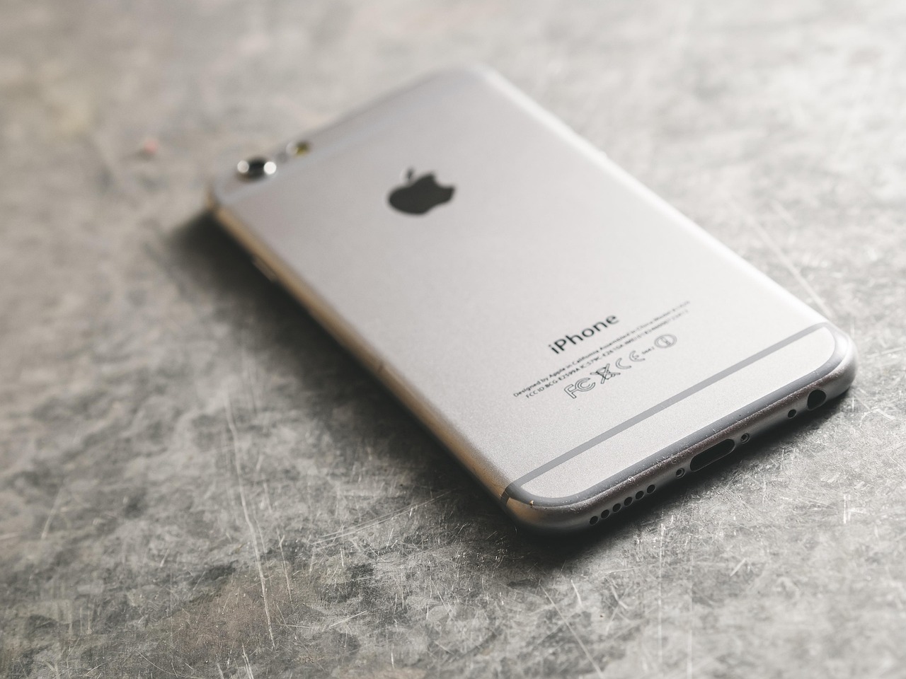 苹果iPhone 8s Plus上市时间回顾与展望，从发布到未来的历程
