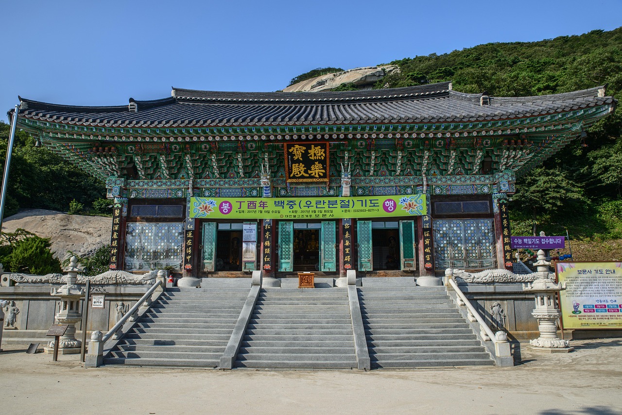 中国首艘航母最新动态，深蓝之旅，展示大国力量