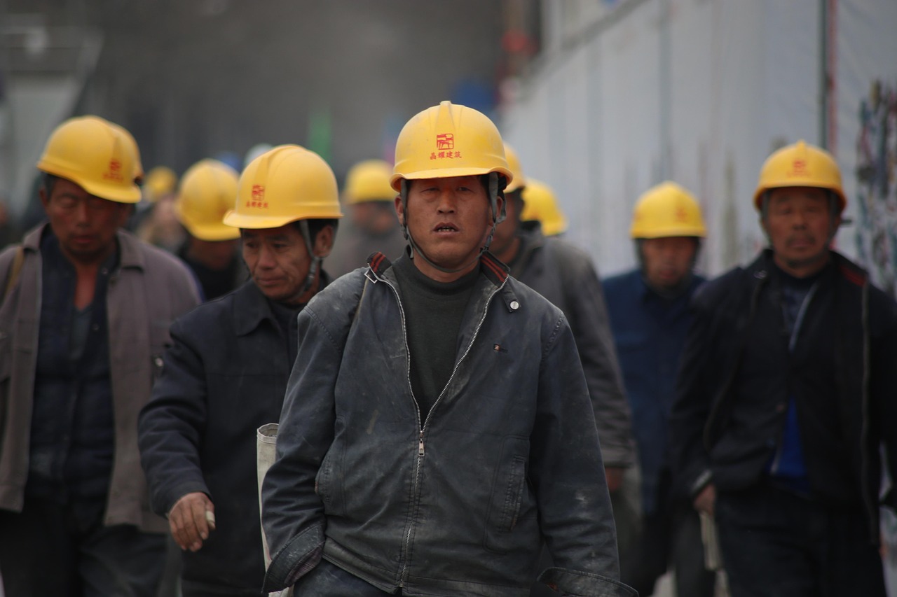 跨越年龄界限，最新60岁大龄工人招聘启事，发掘无限潜能与可能