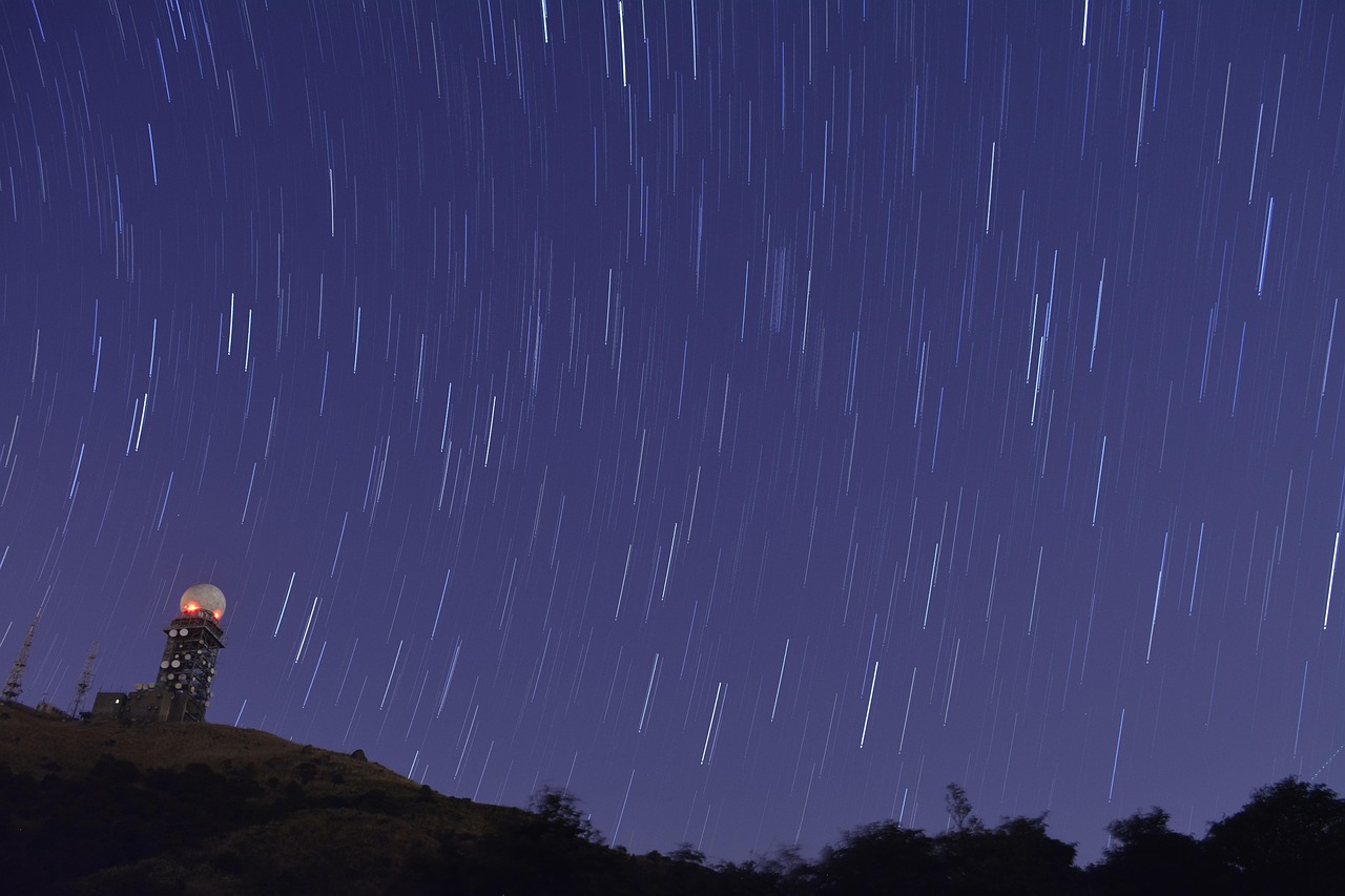 探寻谱明星的光芒轨迹